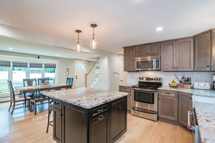 Property Photo: 7 Stuart Pl MA 01085