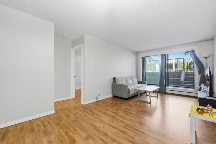 Property Photo:  611 67 Avenue SW 102  AB T2V 0M3 