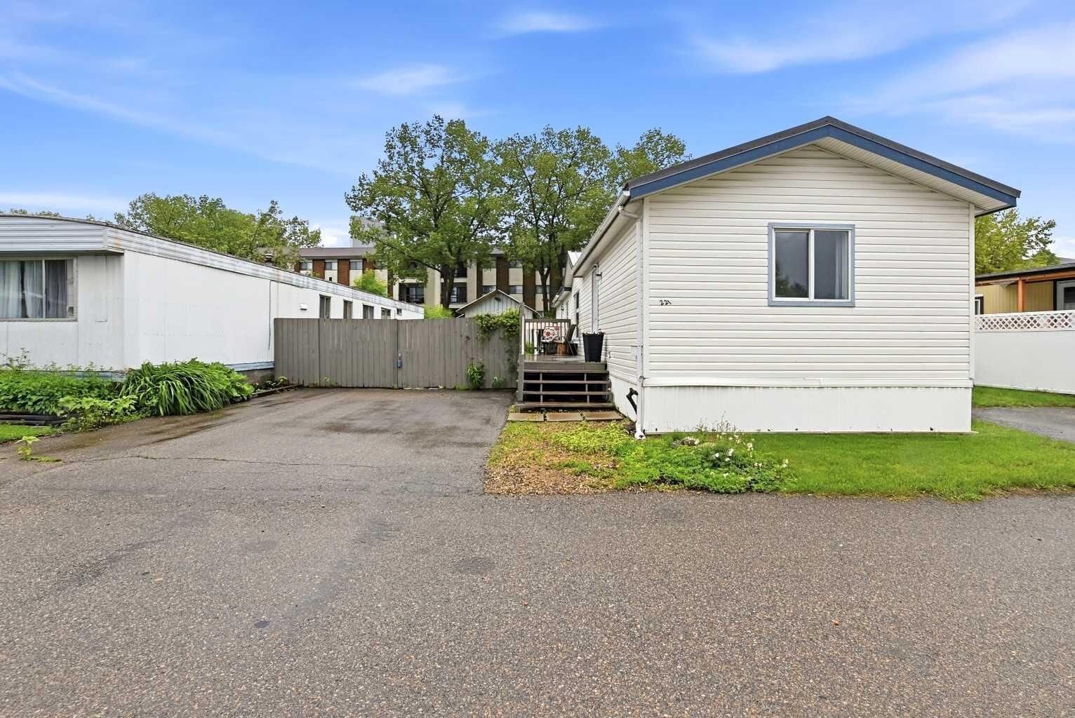Photo de la propriété: 5029 34 Street 221 AB T4N 0P4