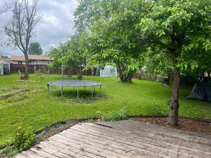 Property Photo: 806 7 A Street AB T0H 1P0