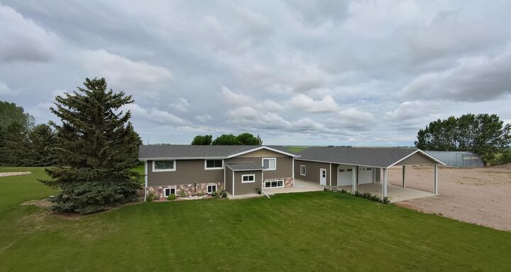 Property Photo: 112004 Range Road 105 AB T0K 0G0