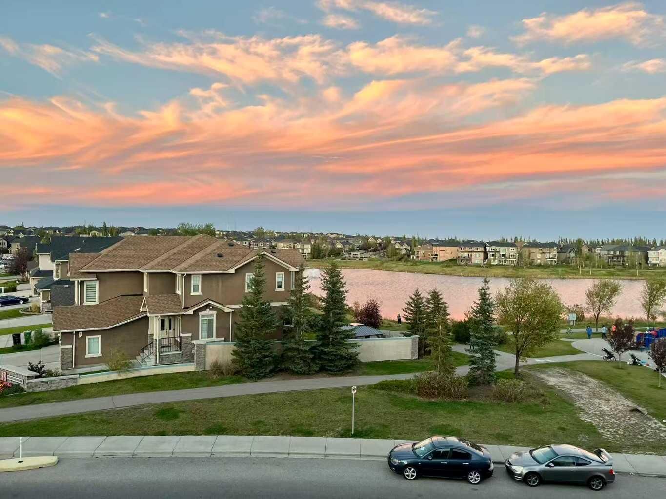 Property Photo:  147 Panatella Hill  AB T3K 0S7 