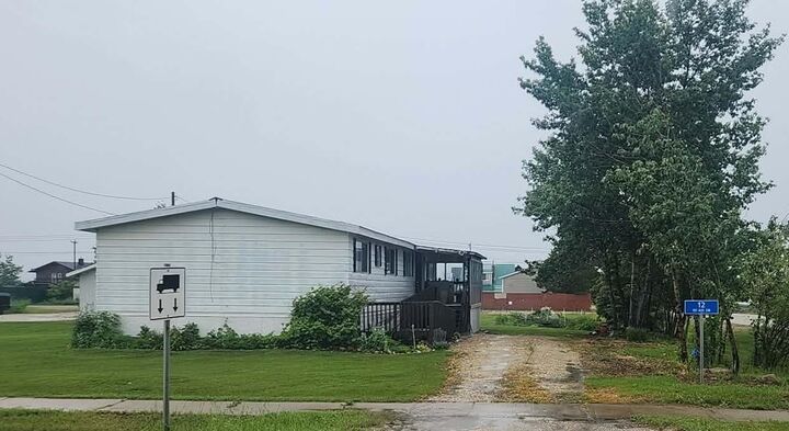 12-1st Joussard N — photo 1
