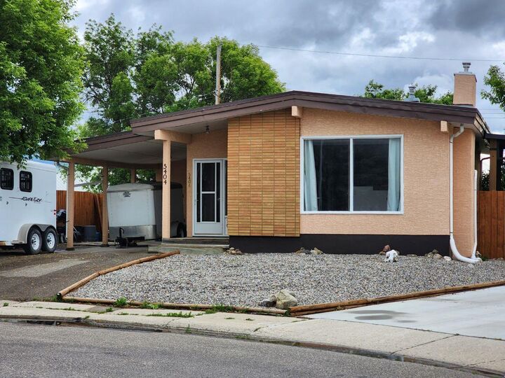 Property Photo: 5404 5th Street W AB T0L 0T0