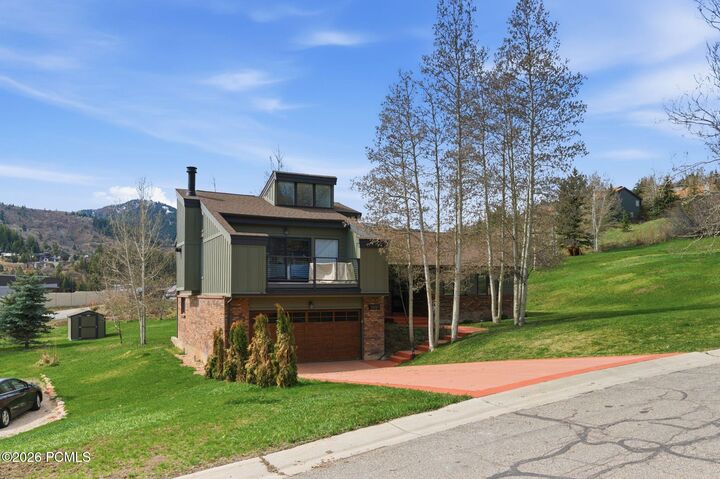 Property Photo: 3861 Silver Spur Circle UT 84098