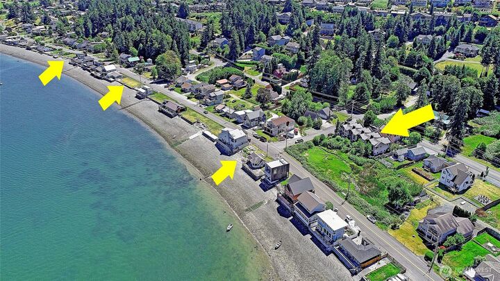 Property Photo:  1095  Essex Street 2  WA 98282 