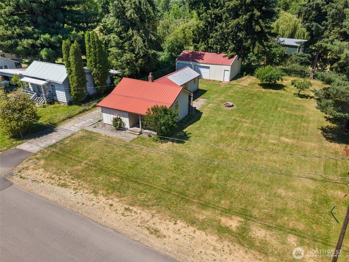 Property Photo:  511 W  7th Street  WA 98531 