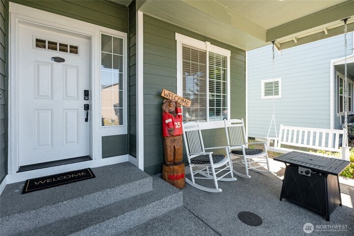 Property Photo:  10118  Terra Glenn Street SE  WA 98597 