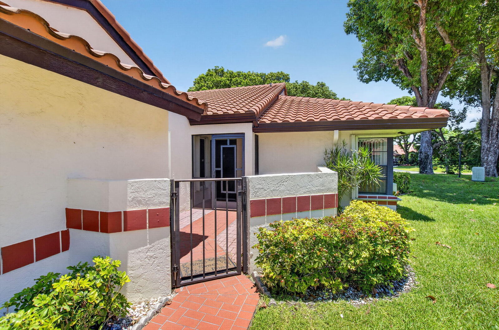 Property Photo: 10546 Beach Palm Court B FL 33437