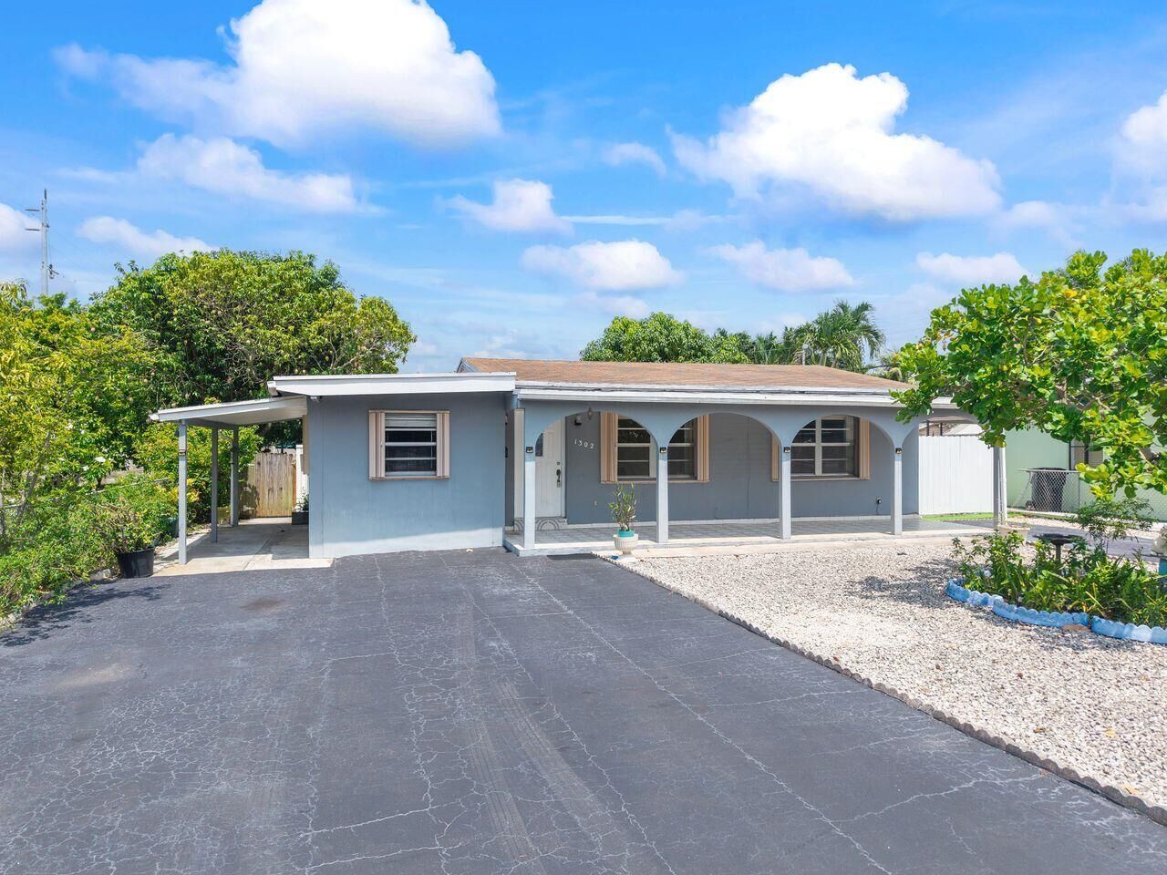 Property Photo:  1302 SW 22nd Avenue  FL 33312 