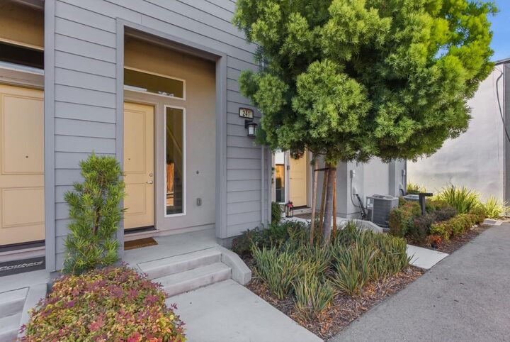 Property Photo: 2917 Noyce Place 241 CA 95051