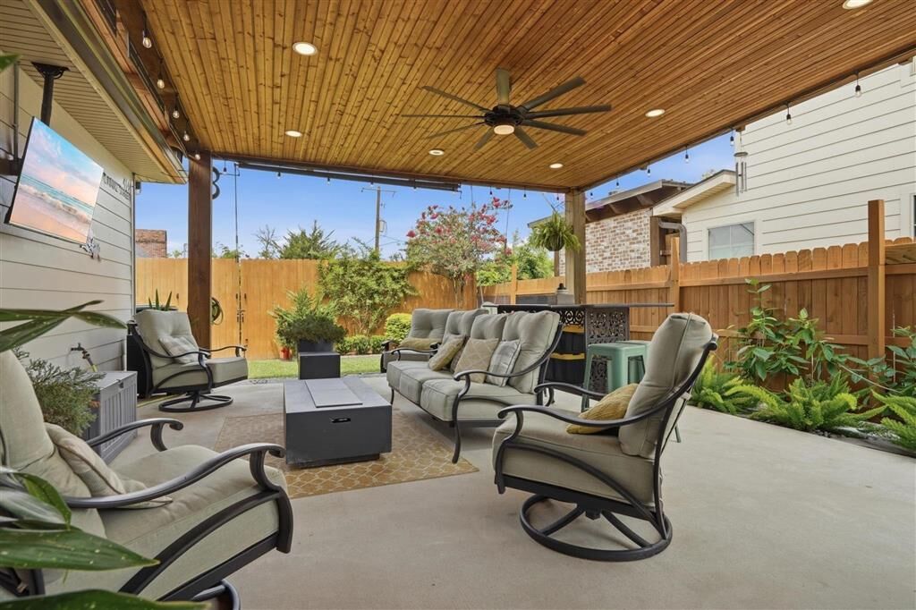 Property Photo:  4144 Canal Street  LA 70605 