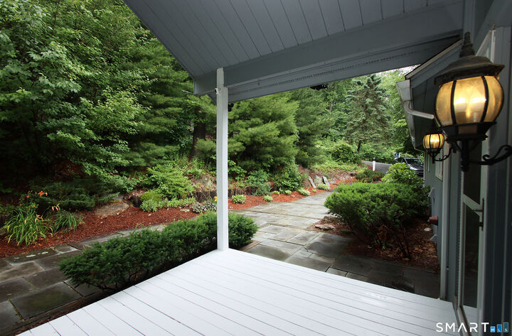 Property Photo:  352 Center Street  CT 06716 