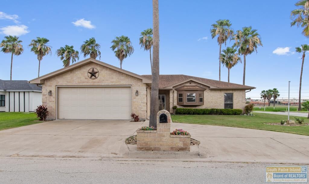 Property Photo:  807 Sabine River Cir  TX 78520 