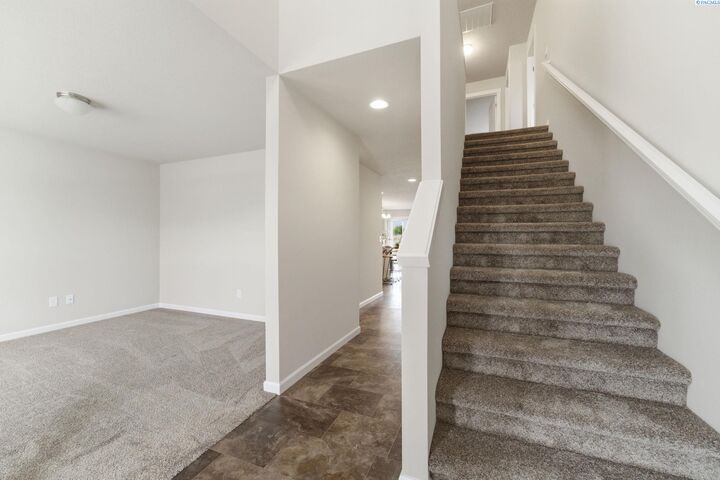 Property Photo:  4515 Phoenix Ln  WA 99301 