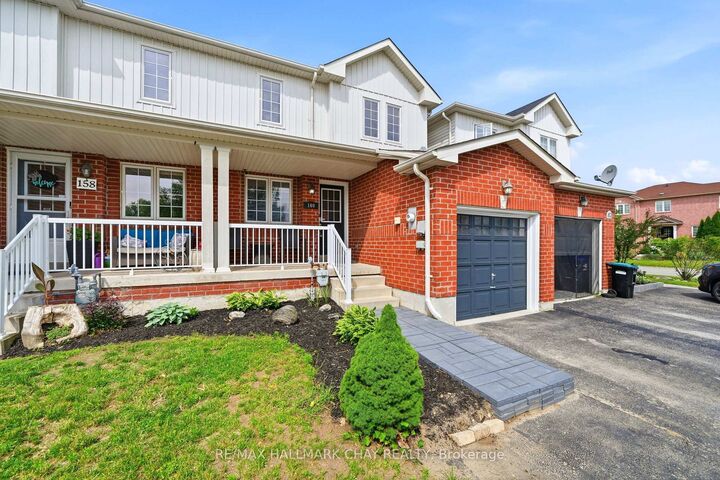Property Photo: 160 Stonemount Crescent ON L0M 1B4