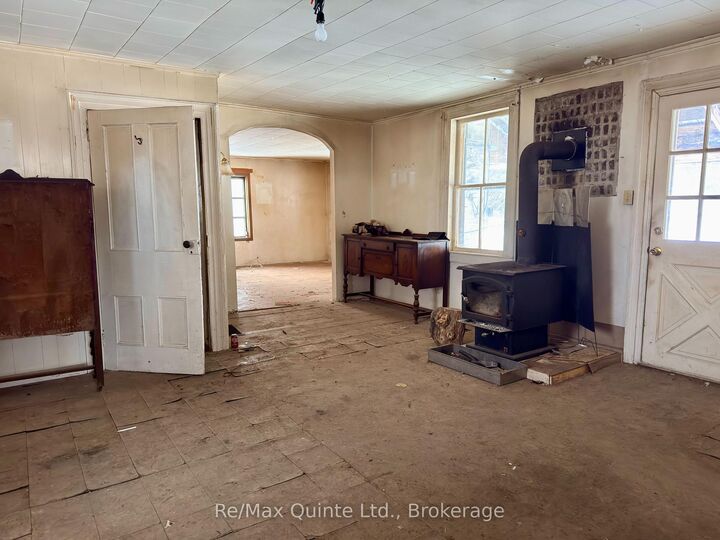 Property Photo: 812 Enright Road N ON K0K 3A0
