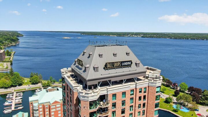 15 St Andrew Street 804 — photo 1