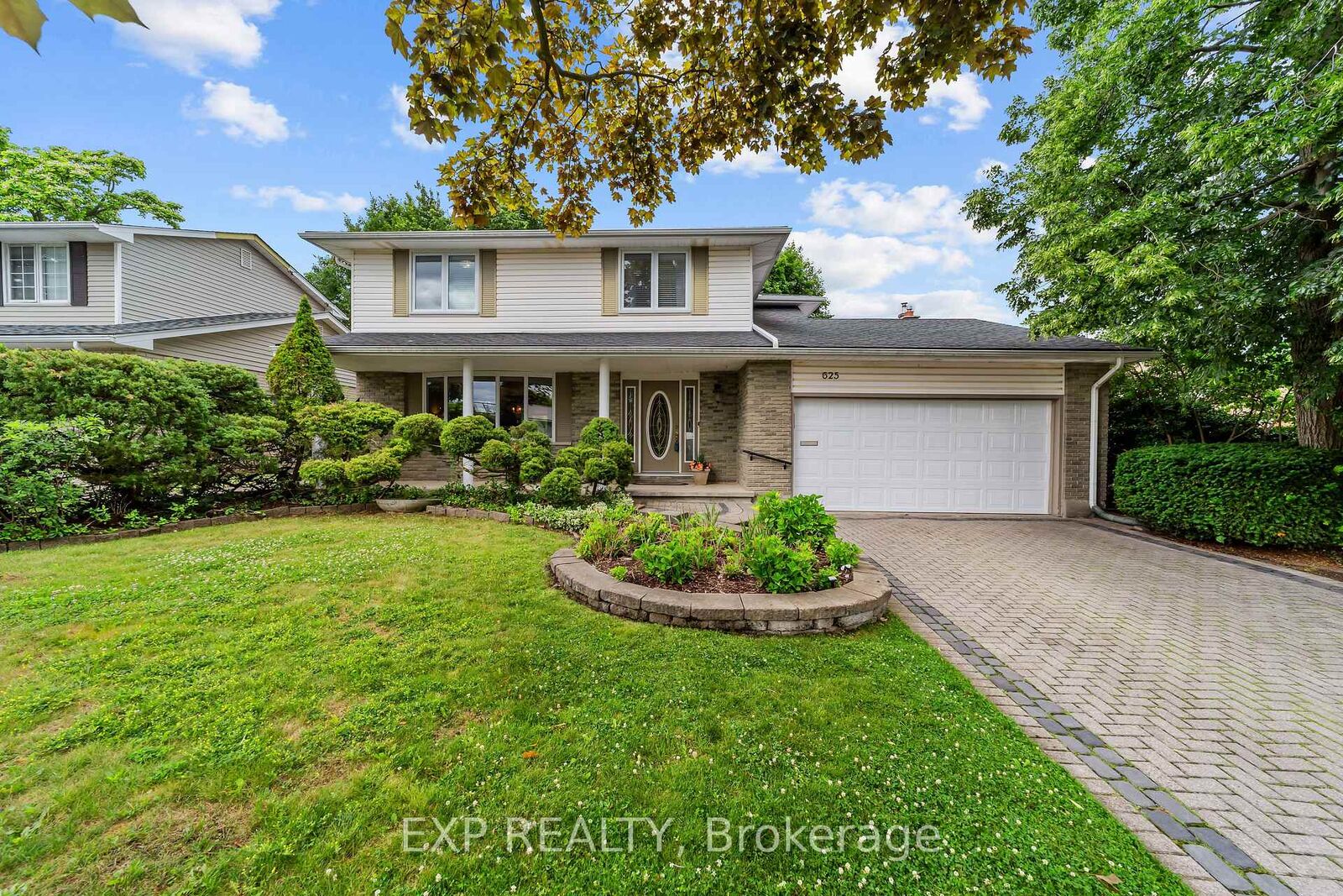 Property Photo:  625 Steeplechase Drive  ON N6J 3P3 