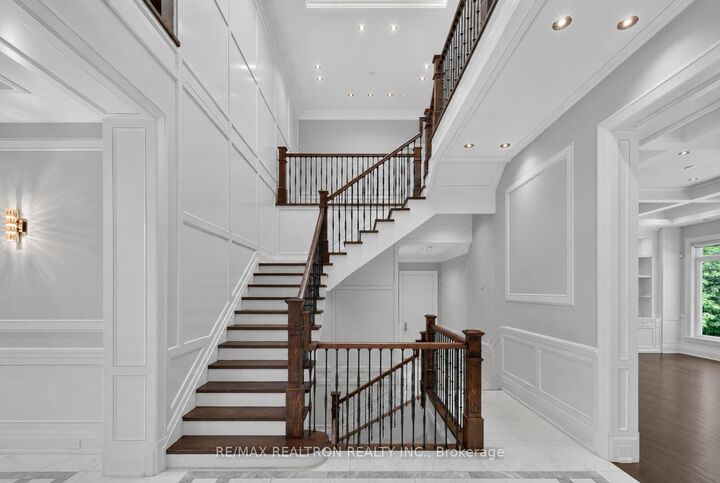 Property Photo: 45 Boyle Drive ON L4C 6C8