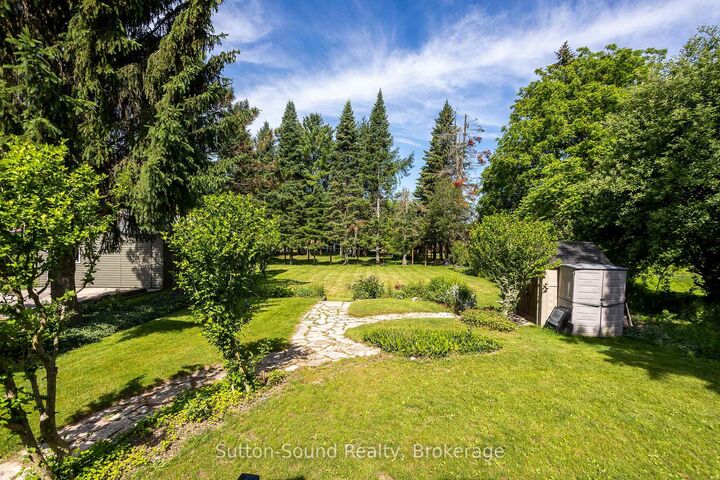 Property Photo:  1762 6th Avenue E  ON N4K 2V8 