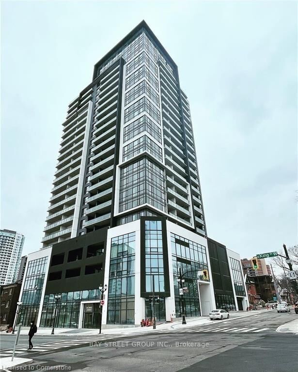 Property Photo:  15 Queen Street S 1909  ON L8P 0C6 