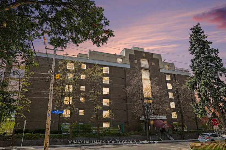 Property Photo: 30 Charlevoix Street 103 ON K1L 8K5