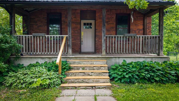 Property Photo:  9038 County Rd 91 Road  ON L0M 1H0 