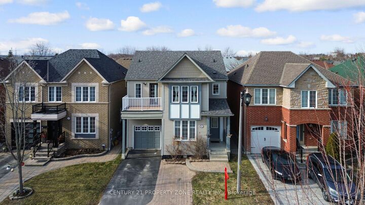 16 Armitage Crescent — photo 1