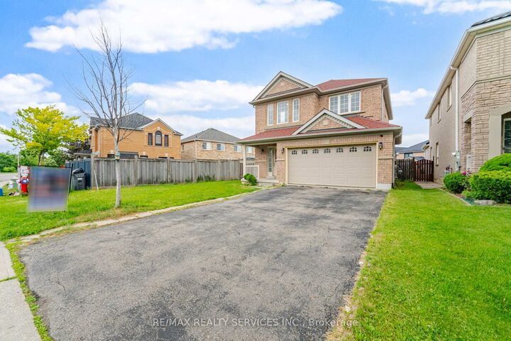 Property Photo: 249 Sunny Meadow Boulevard ON L6R 2Y4