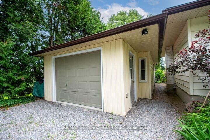 Property Photo: 690 Post Road ON K0L 2X0