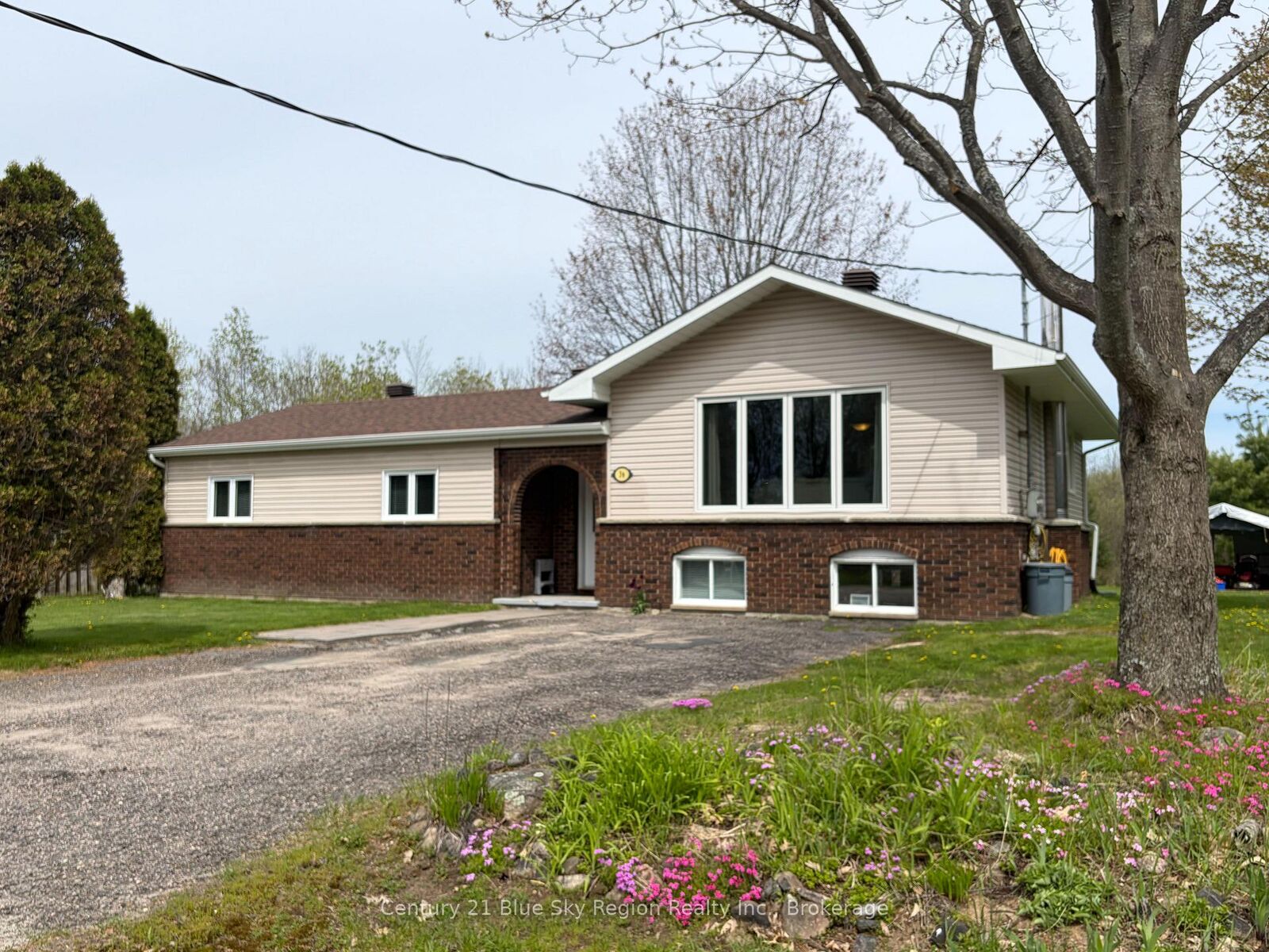 Property Photo:  36 Nichols Street  ON P0H 1H0 