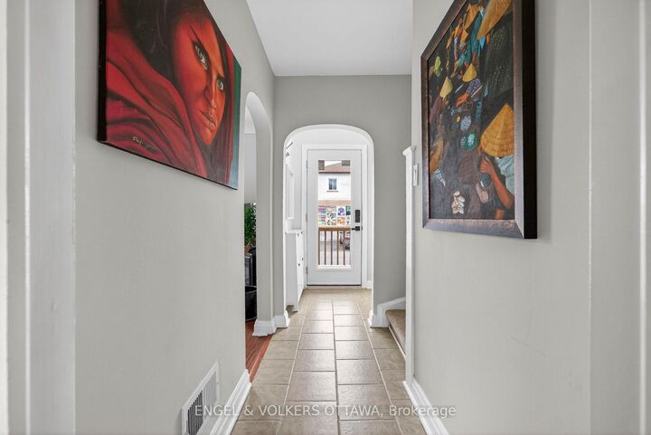 Property Photo: 344 Richelieu Avenue ON K1L 6J9