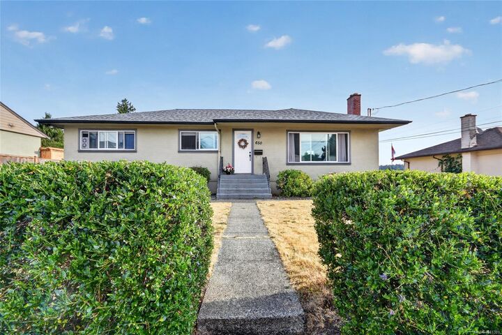 Property Photo:  650 Hawkins St  BC V9S 2V6 