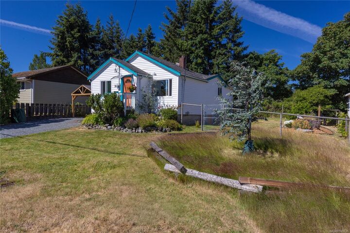 Property Photo:  149 Strickland St  BC V9R 4S3 
