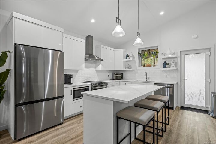3025 Royston Rd #9 — photo 1