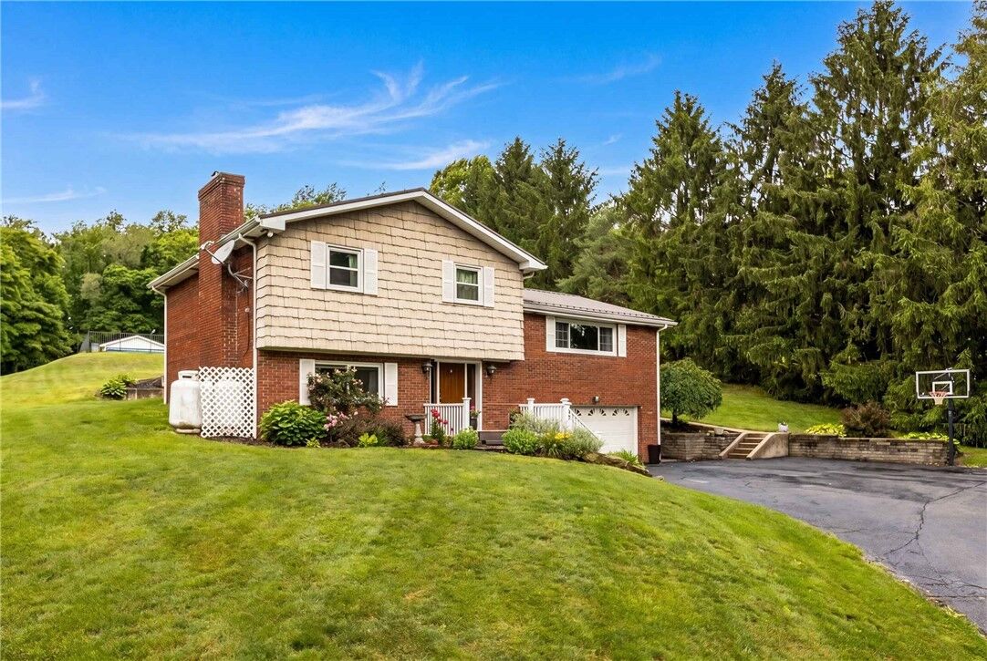 Property Photo: 23 North St PA 15004