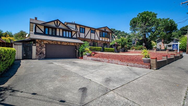 Property Photo:  2797 Las Gallinas Avenue  CA 94903 