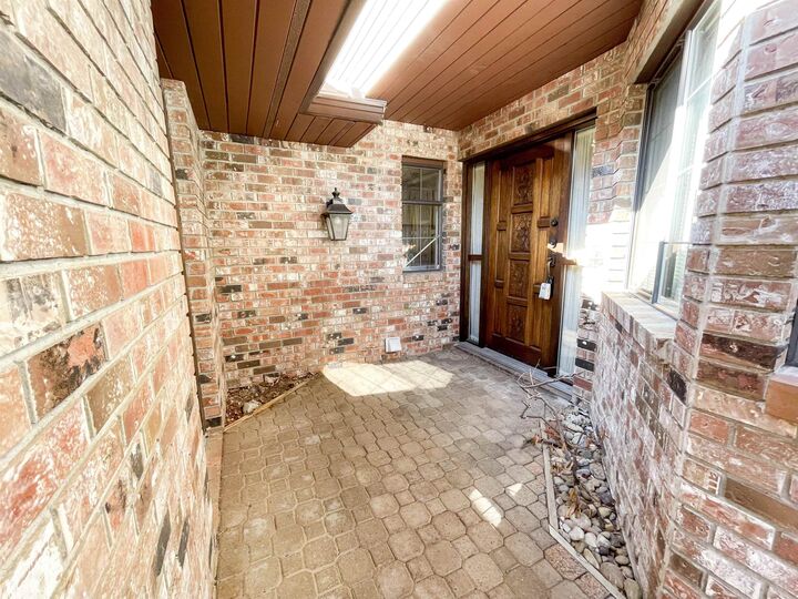 Property Photo: 1725 Southmere Crescent 6 BC V4A 7A7