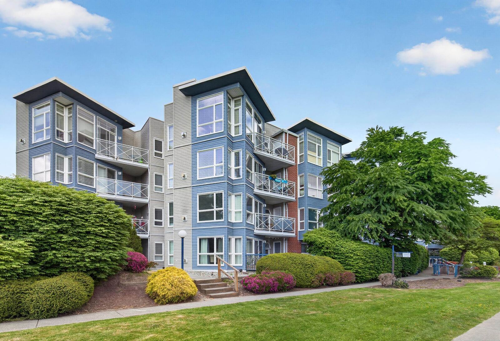 Property Photo: 20245 53 Avenue 101 BC V3A 2V2