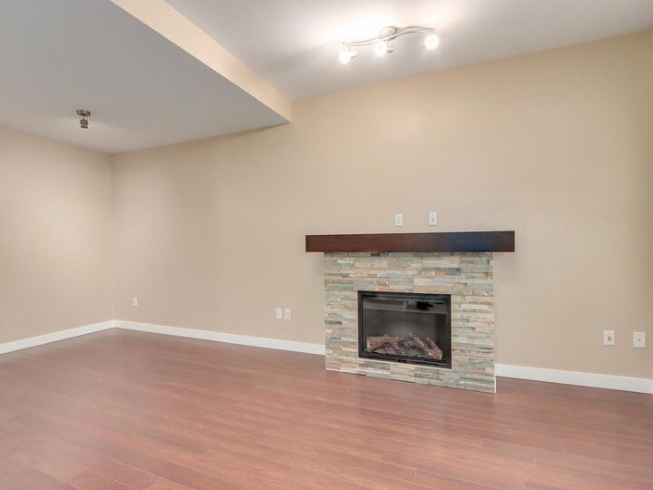 Property Photo: 319 E 15th Street BC V7L 2R6