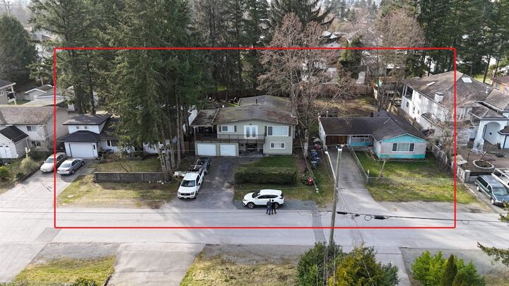 10677 142 Street — photo 1