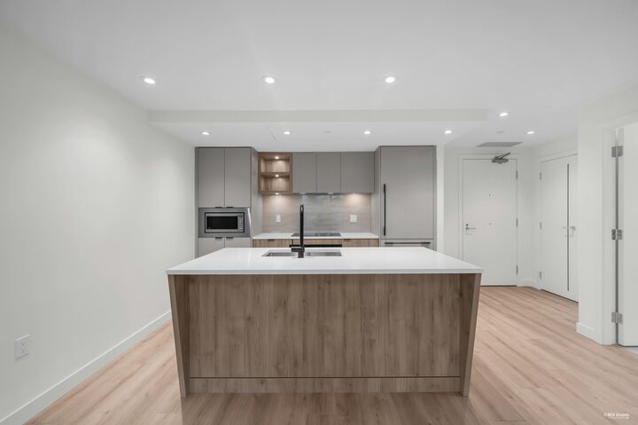 Property Photo:  755 Harbourside Drive 320  BC V7P 0G1 
