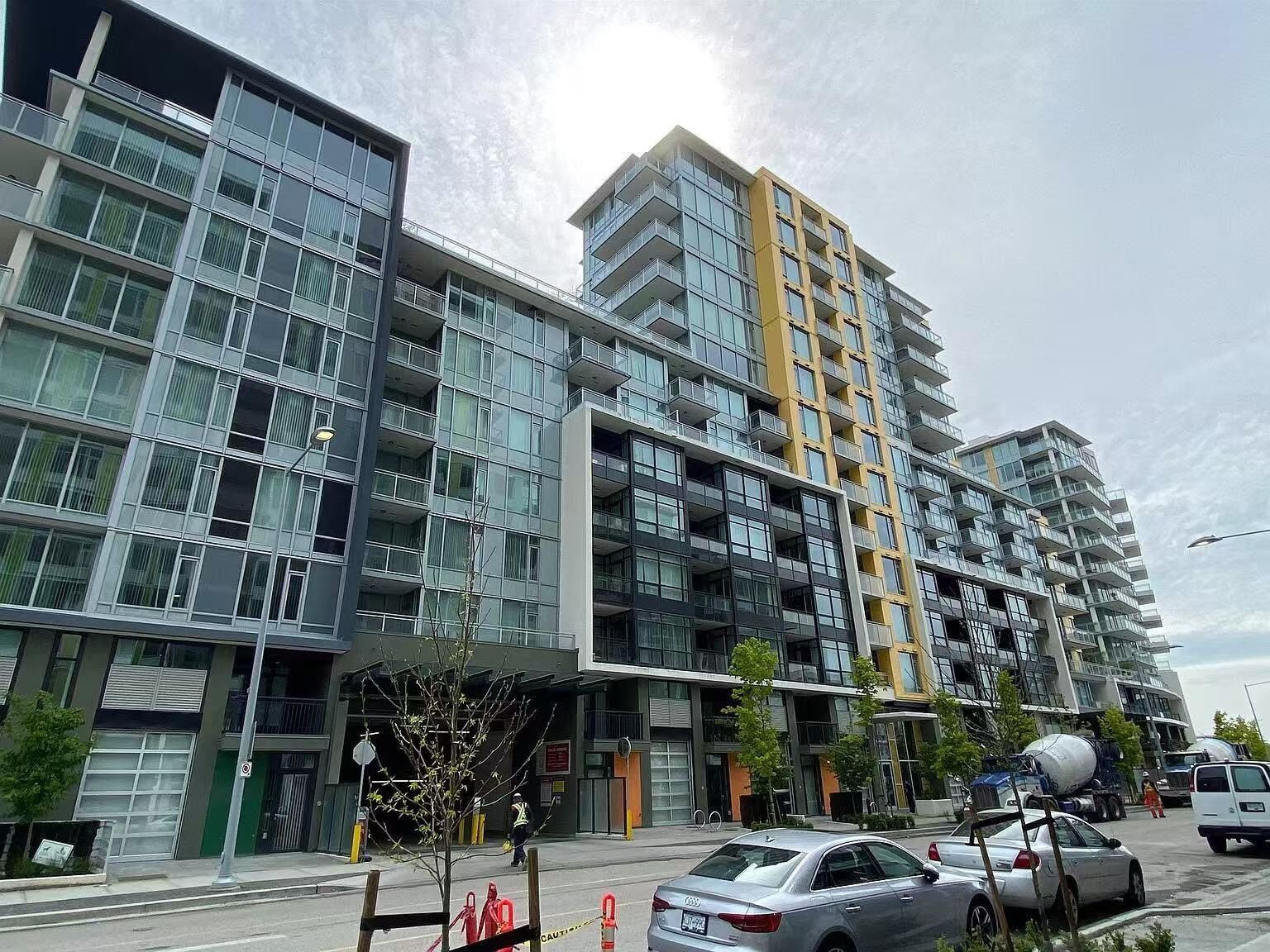 Photo de la propriété:  8688 Hazelbridge Way  BC V6X 0R6 