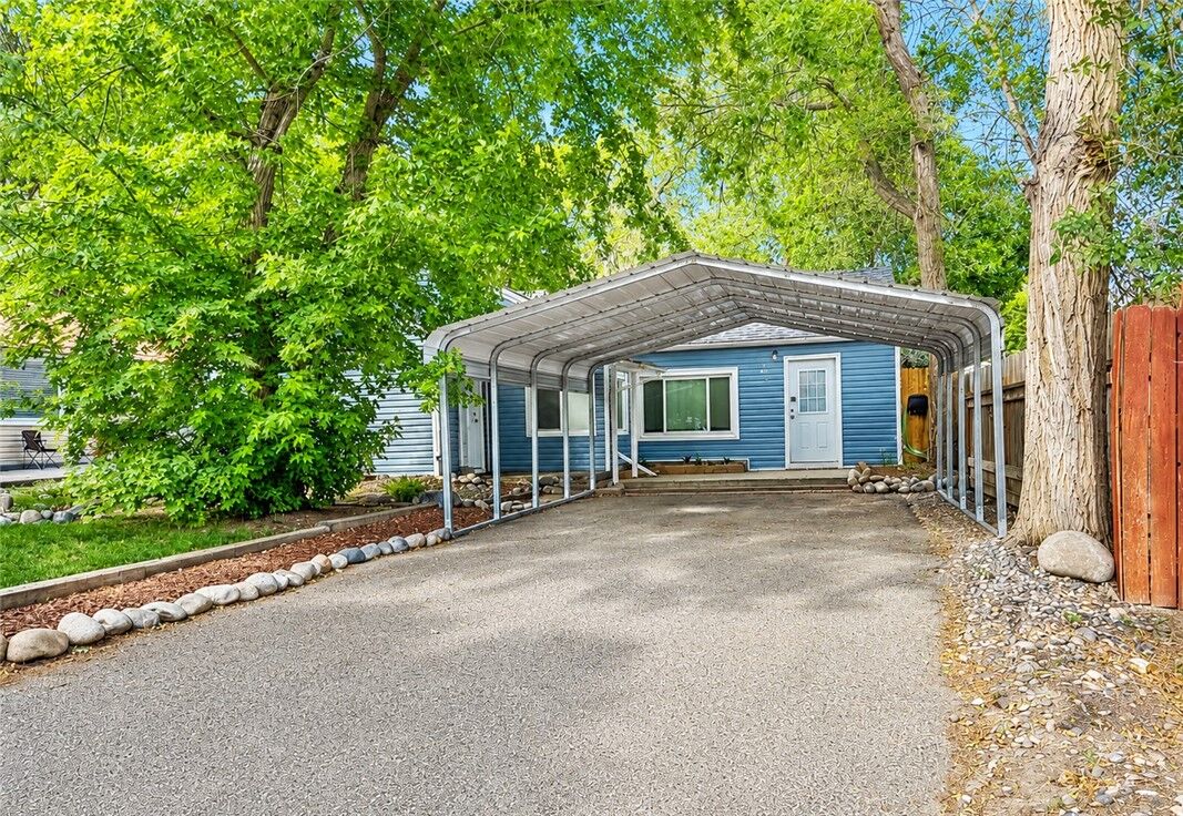 Property Photo:  1105 N 23rd Street  MT 59101 