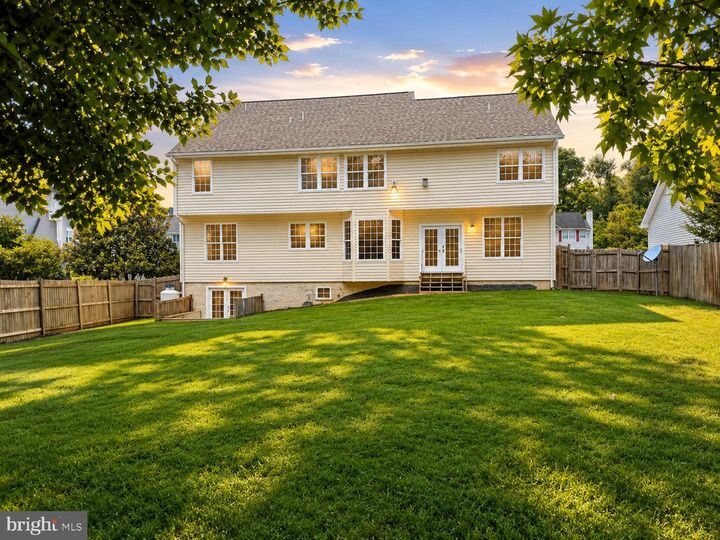 Property Photo:  208 Foresail Cove  VA 22554 