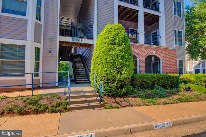 Property Photo:  46614 Drysdale Terrace 101  VA 20165 