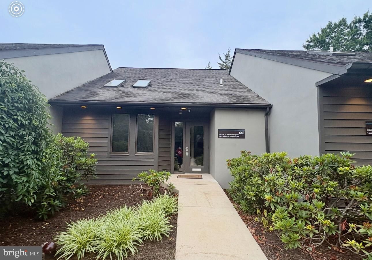 Property Photo:  660 Exton Cmns 42  PA 19341 