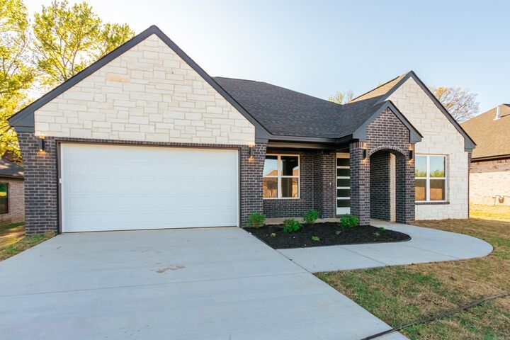 Property Photo:  1437 Justice Street  AR 72076 