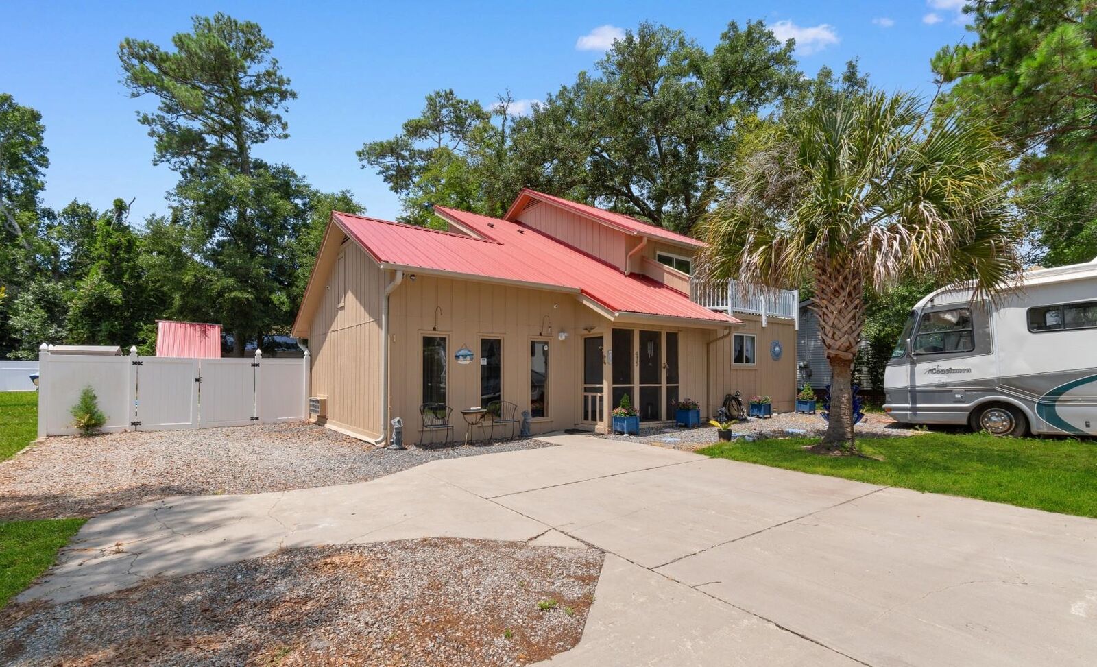 Property Photo: 415 17th Ave. N SC 29575